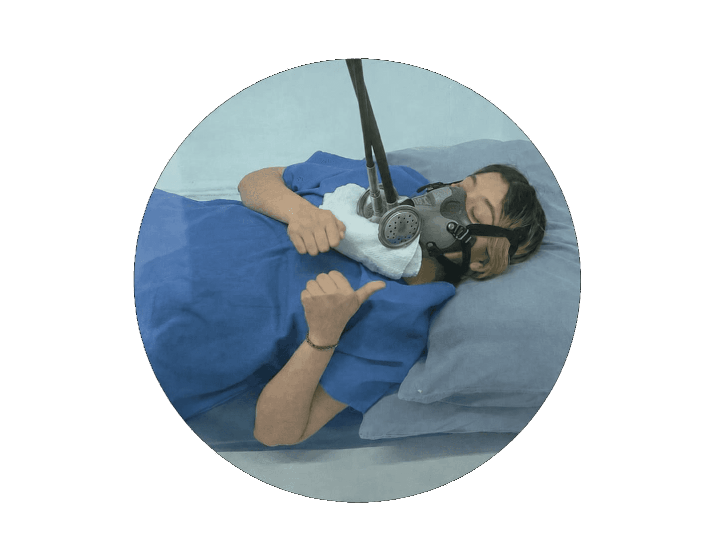 Paciente dentro de camara hiperbarica